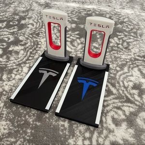 Custom Tesla WIRELESS PHONE CHARGING PAD